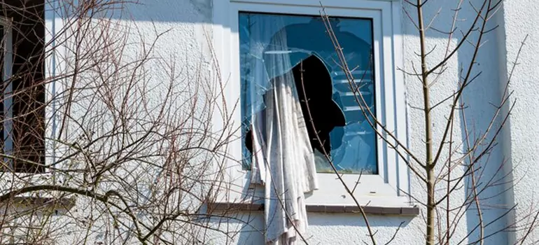 Storm Window Installation Contractors in Casselberry, FL