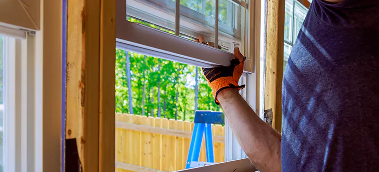 >Bay Window Curtain Rail Track in Casselberry, FL