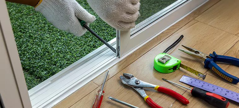 Window Hinge Repair in Casselberry, FL