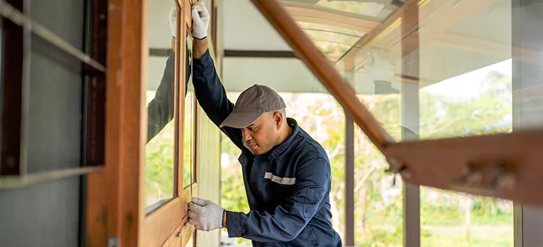 Double Hung Vinyl Window Sash Replacement in Casselberry, FL